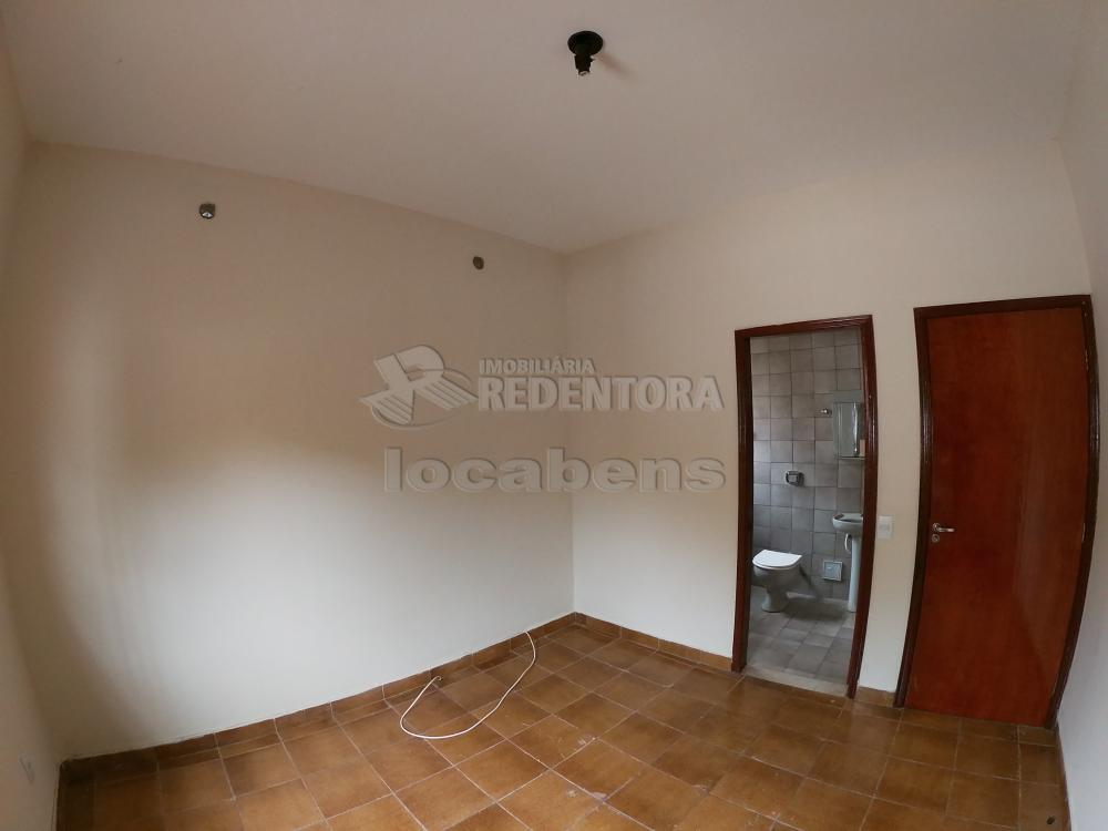 Alugar Casa / Padrão em São José do Rio Preto R$ 1.250,00 - Foto 19