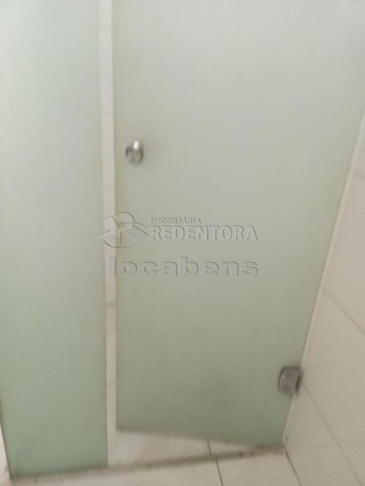 Alugar Apartamento / Padrão em São José do Rio Preto R$ 900,00 - Foto 8