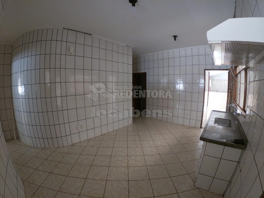 Alugar Casa / Padrão em São José do Rio Preto apenas R$ 1.100,00 - Foto 4