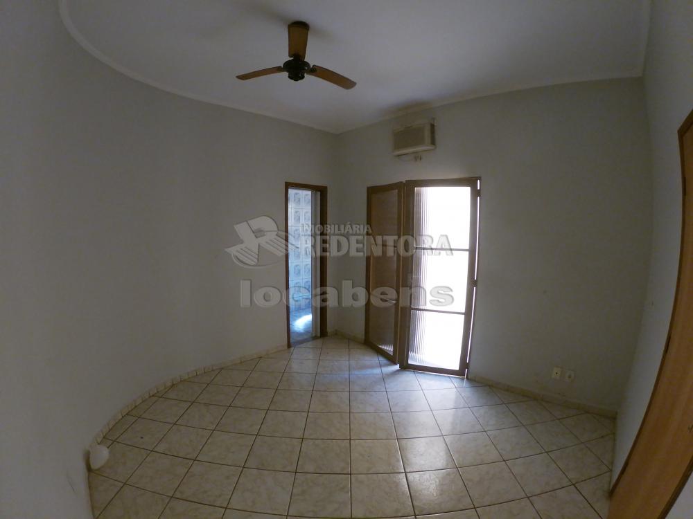 Alugar Casa / Padrão em São José do Rio Preto R$ 1.100,00 - Foto 8