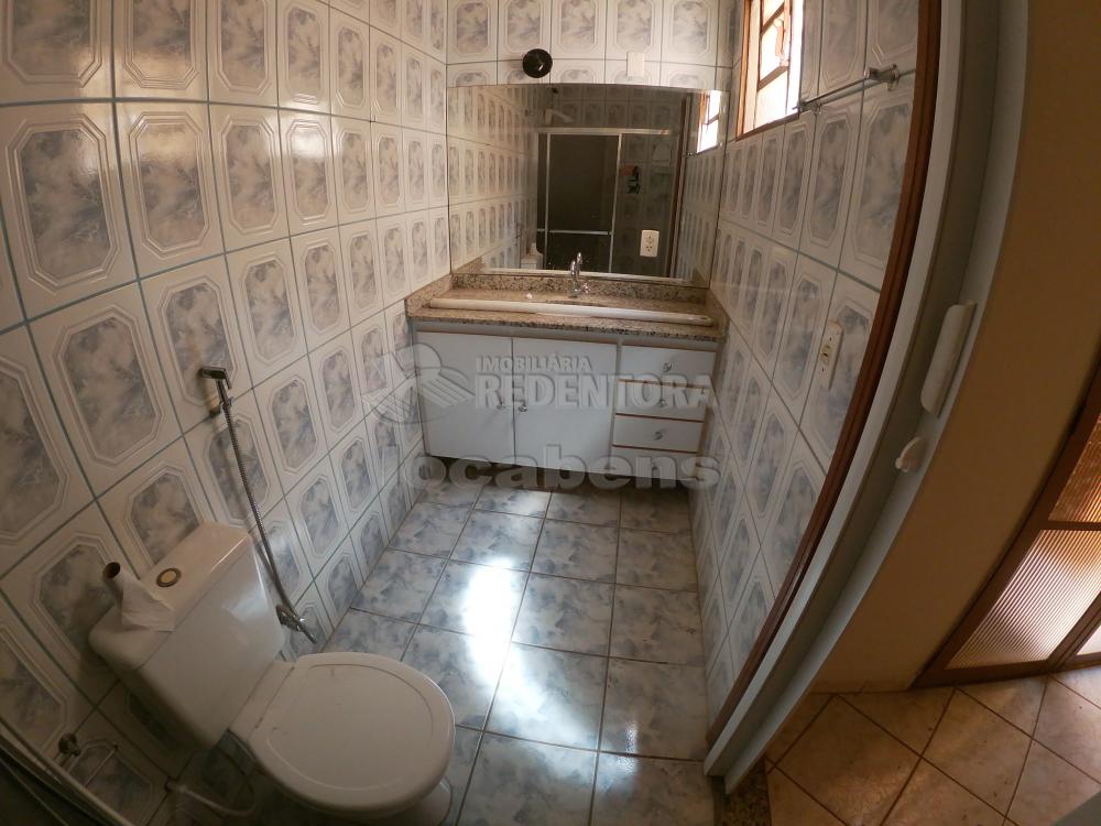 Alugar Casa / Padrão em São José do Rio Preto R$ 1.100,00 - Foto 12