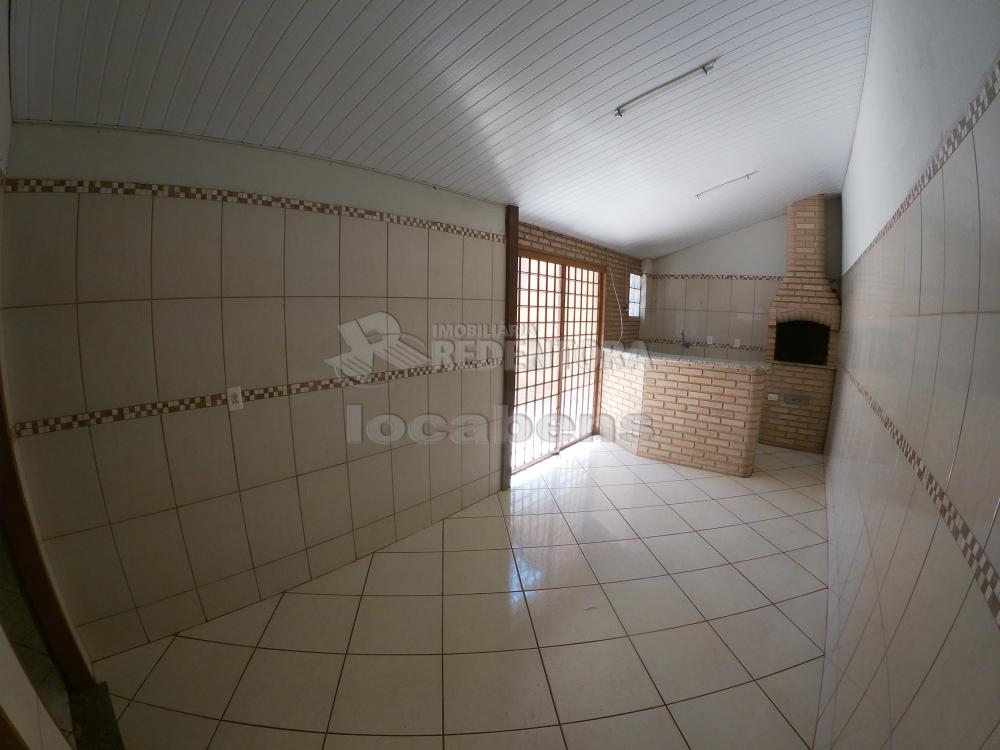Alugar Casa / Padrão em São José do Rio Preto R$ 1.100,00 - Foto 21