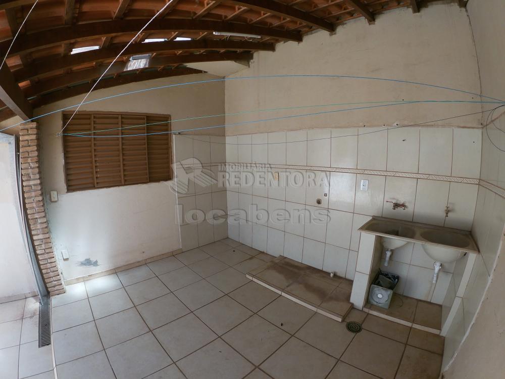 Alugar Casa / Padrão em São José do Rio Preto R$ 1.100,00 - Foto 27