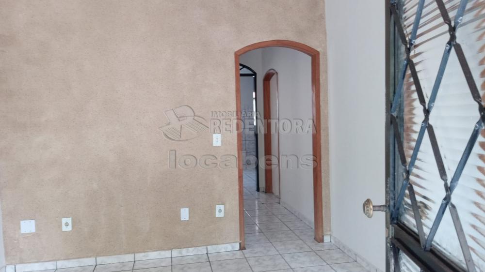 Comprar Casa / Padrão em São José do Rio Preto R$ 270.000,00 - Foto 5