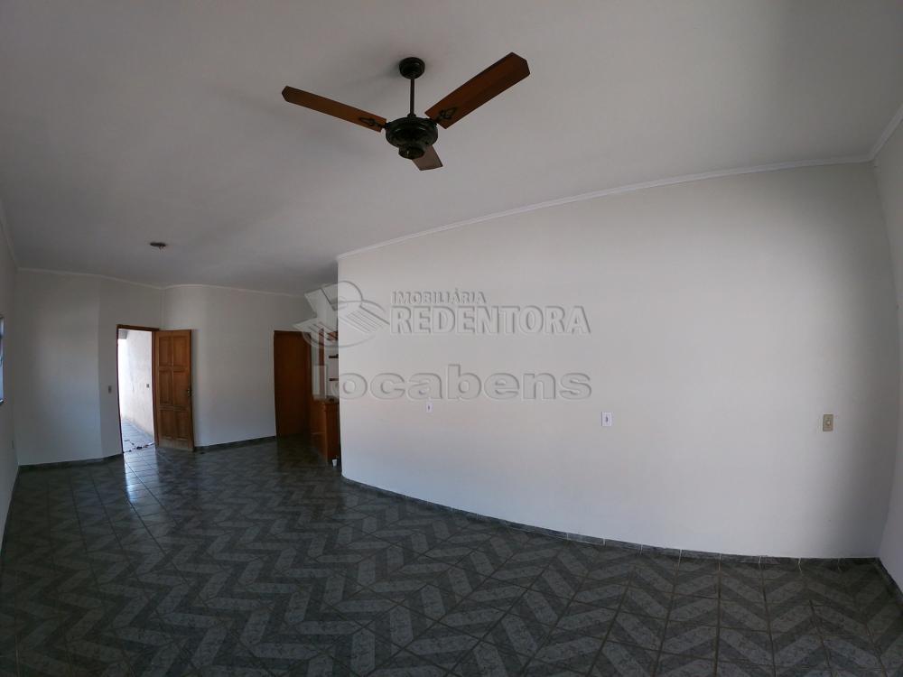 Alugar Casa / Padrão em São José do Rio Preto R$ 1.700,00 - Foto 2