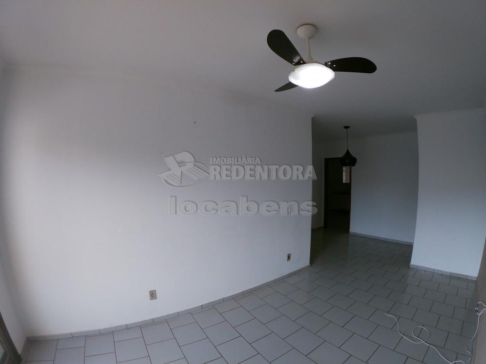 Alugar Apartamento / Padrão em São José do Rio Preto R$ 1.000,00 - Foto 4