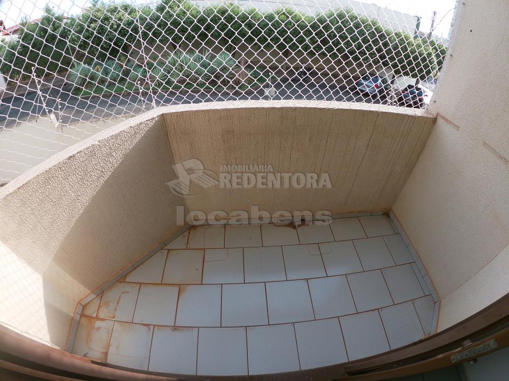 Alugar Apartamento / Padrão em São José do Rio Preto R$ 1.000,00 - Foto 5