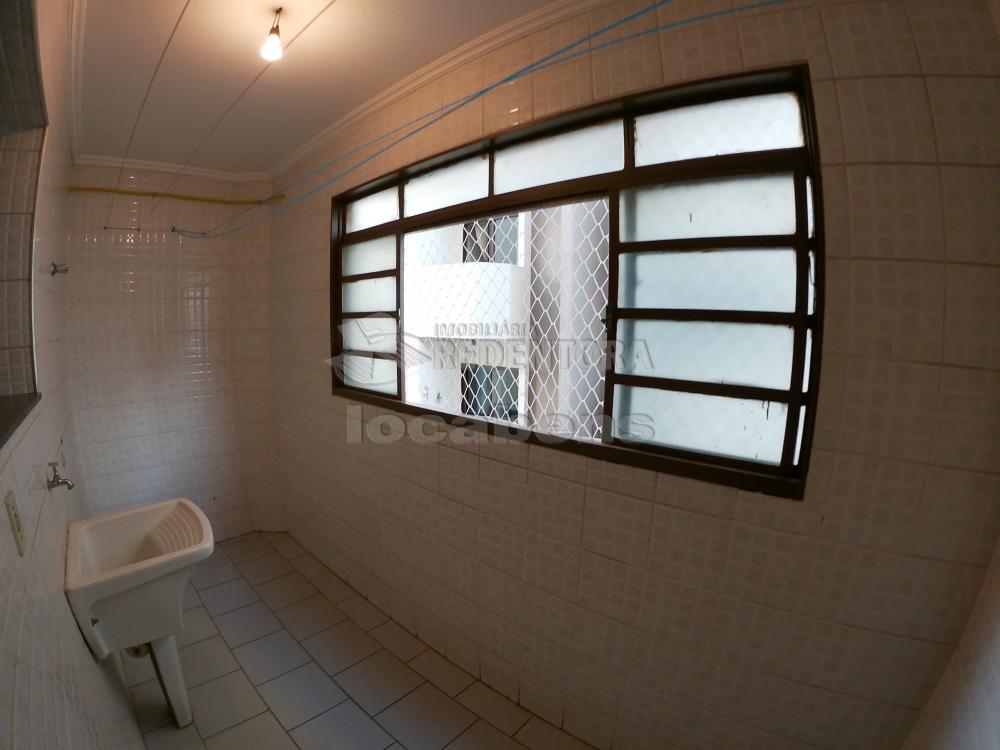 Alugar Apartamento / Padrão em São José do Rio Preto R$ 1.000,00 - Foto 32