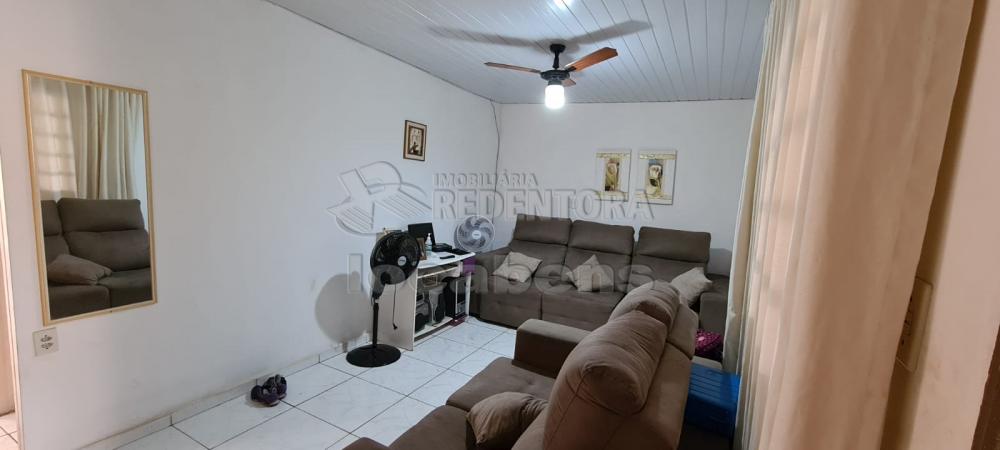 Comprar Casa / Padrão em São José do Rio Preto R$ 250.000,00 - Foto 2