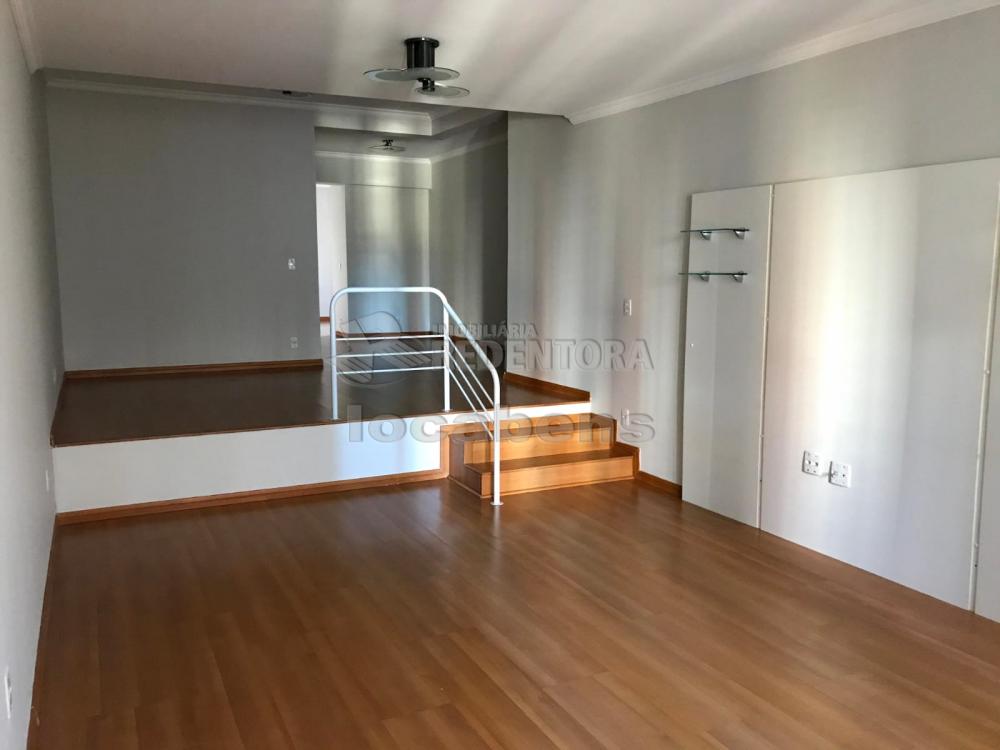 Sao Jose do Rio Preto Apartamento Venda R$520.000,00 Condominio R$600,00 3 Dormitorios 1 Suite Area construida 263.83m2 Sao Jose do Rio Preto Apartamento Venda R$520.000,00 Condominio R$600,00 3 Dormitorios 1 Suite Area construida 263.83m2
