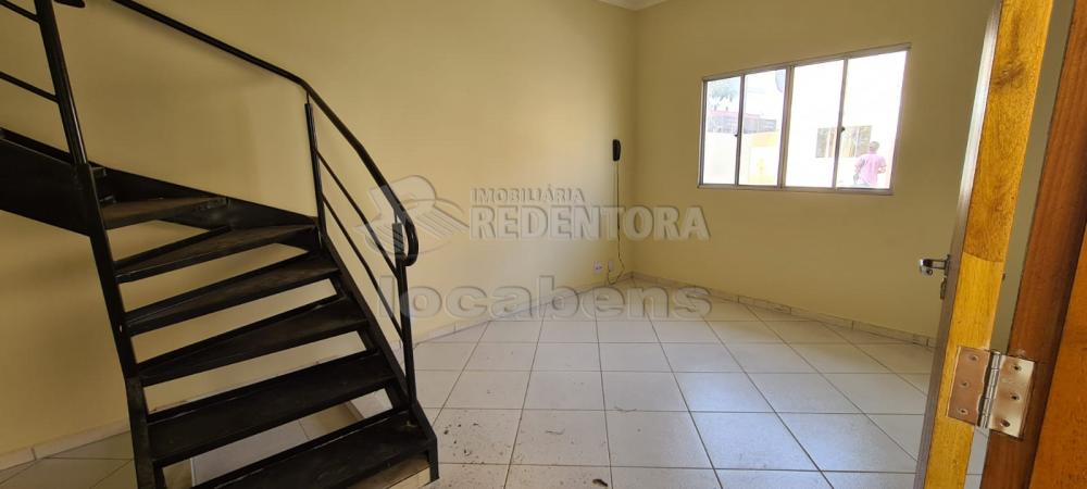 Alugar Casa / Condomínio em São José do Rio Preto R$ 1.100,00 - Foto 3