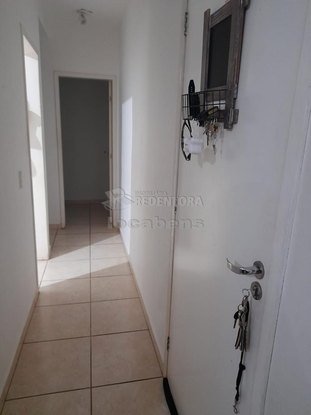 Comprar Apartamento / Padrão em São José do Rio Preto R$ 160.000,00 - Foto 5