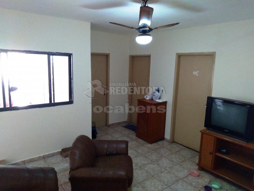 Alugar Casa / Padrão em São José do Rio Preto R$ 1.550,00 - Foto 9