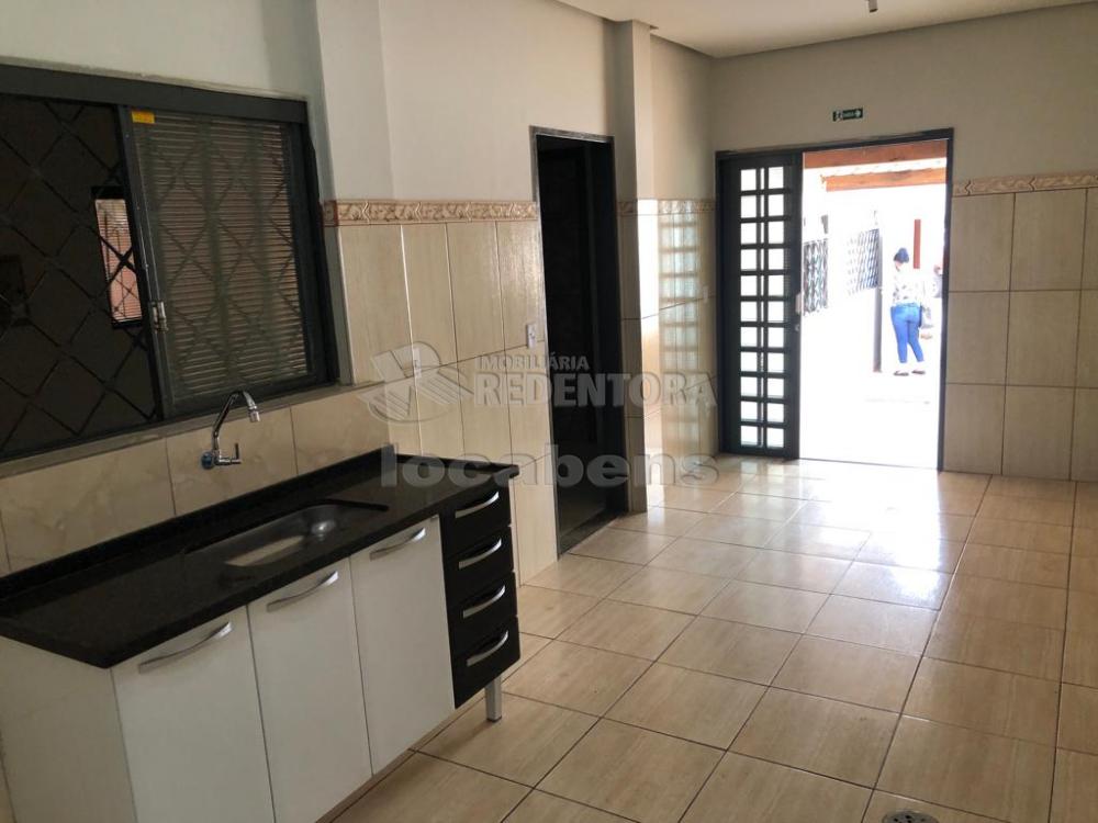 Comprar Casa / Padrão em São José do Rio Preto R$ 400.000,00 - Foto 4