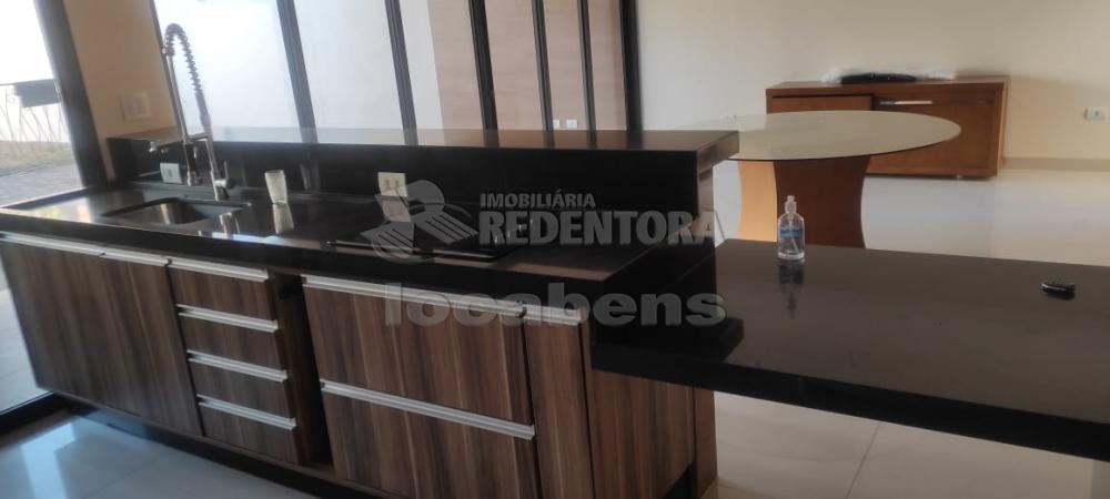 Casa à venda com 3 quartos, 200m² - Foto 4