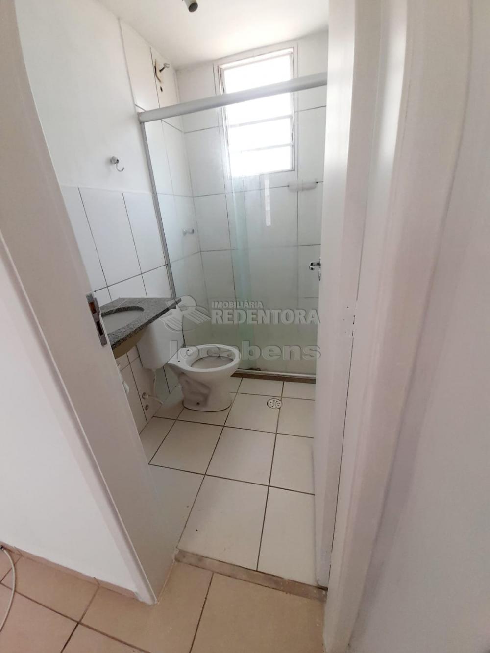 Comprar Apartamento / Padrão em São José do Rio Preto R$ 300.000,00 - Foto 9