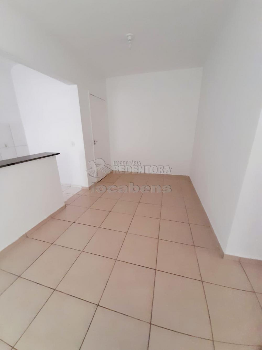 Comprar Apartamento / Padrão em São José do Rio Preto apenas R$ 300.000,00 - Foto 1