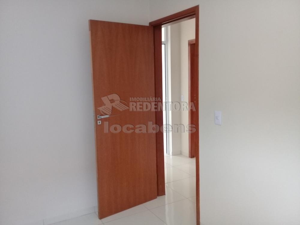 Comprar Casa / Padrão em São José do Rio Preto R$ 270.000,00 - Foto 16