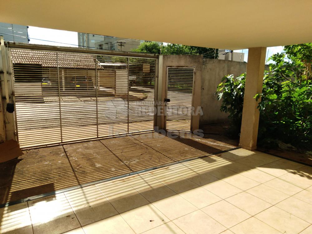 Alugar Casa / Padrão em São José do Rio Preto R$ 1.500,00 - Foto 2