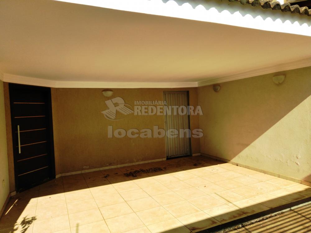 Alugar Casa / Padrão em São José do Rio Preto R$ 1.500,00 - Foto 4