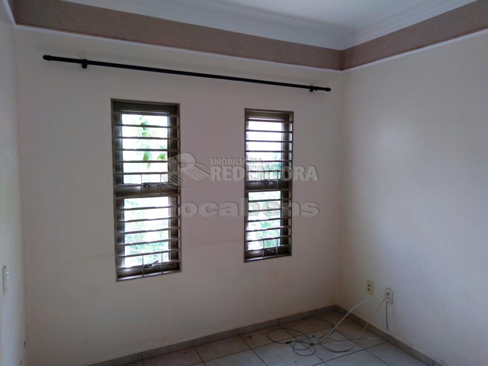 Alugar Casa / Padrão em São José do Rio Preto R$ 1.500,00 - Foto 7