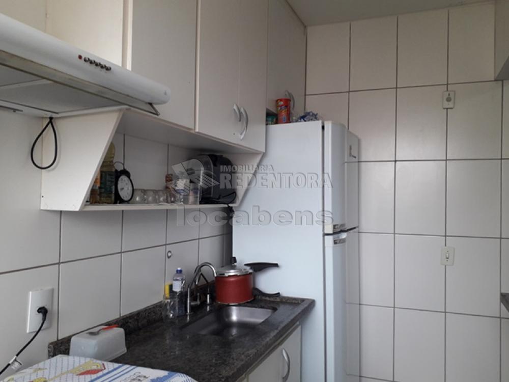 Comprar Apartamento / Padrão em São José do Rio Preto R$ 270.000,00 - Foto 7