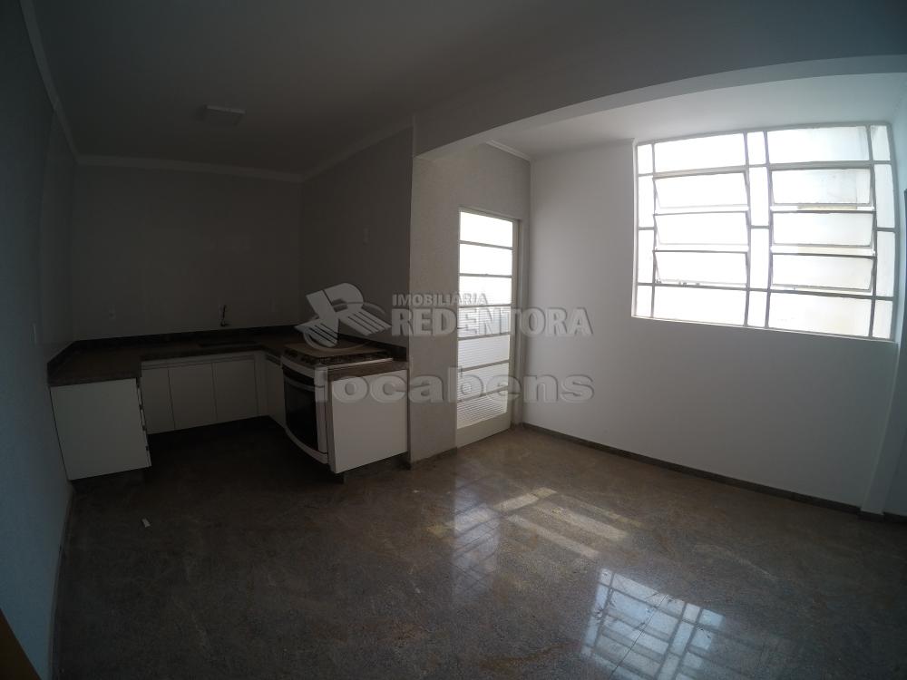 Alugar Apartamento / Padrão em São José do Rio Preto R$ 850,00 - Foto 16