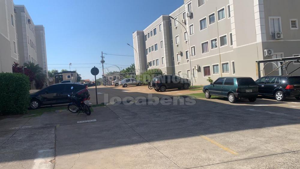 Comprar Apartamento / Padrão em São José do Rio Preto R$ 180.000,00 - Foto 12