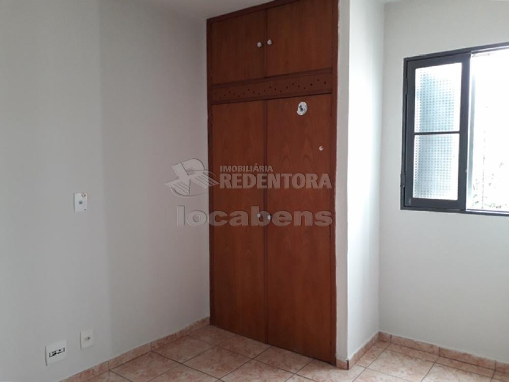 Alugar Apartamento / Padrão em São José do Rio Preto R$ 750,00 - Foto 7