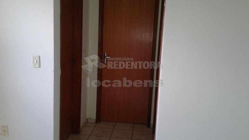 Comprar Apartamento / Padrão em São José do Rio Preto R$ 210.000,00 - Foto 20