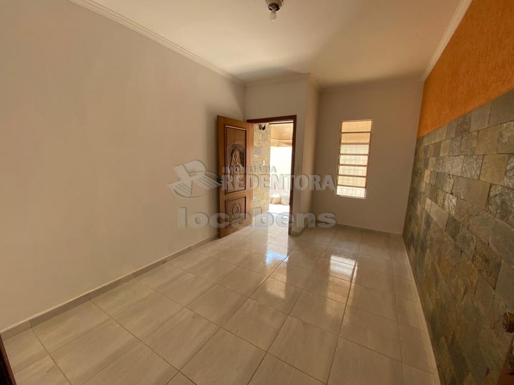 Comprar Casa / Padrão em São José do Rio Preto R$ 330.000,00 - Foto 2