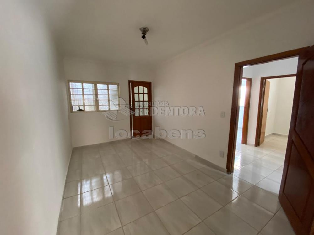 Comprar Casa / Padrão em São José do Rio Preto R$ 330.000,00 - Foto 5