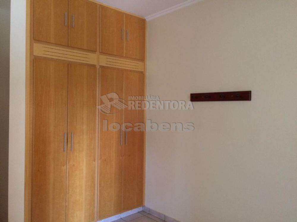 Alugar Apartamento / Padrão em São José do Rio Preto R$ 1.650,00 - Foto 9