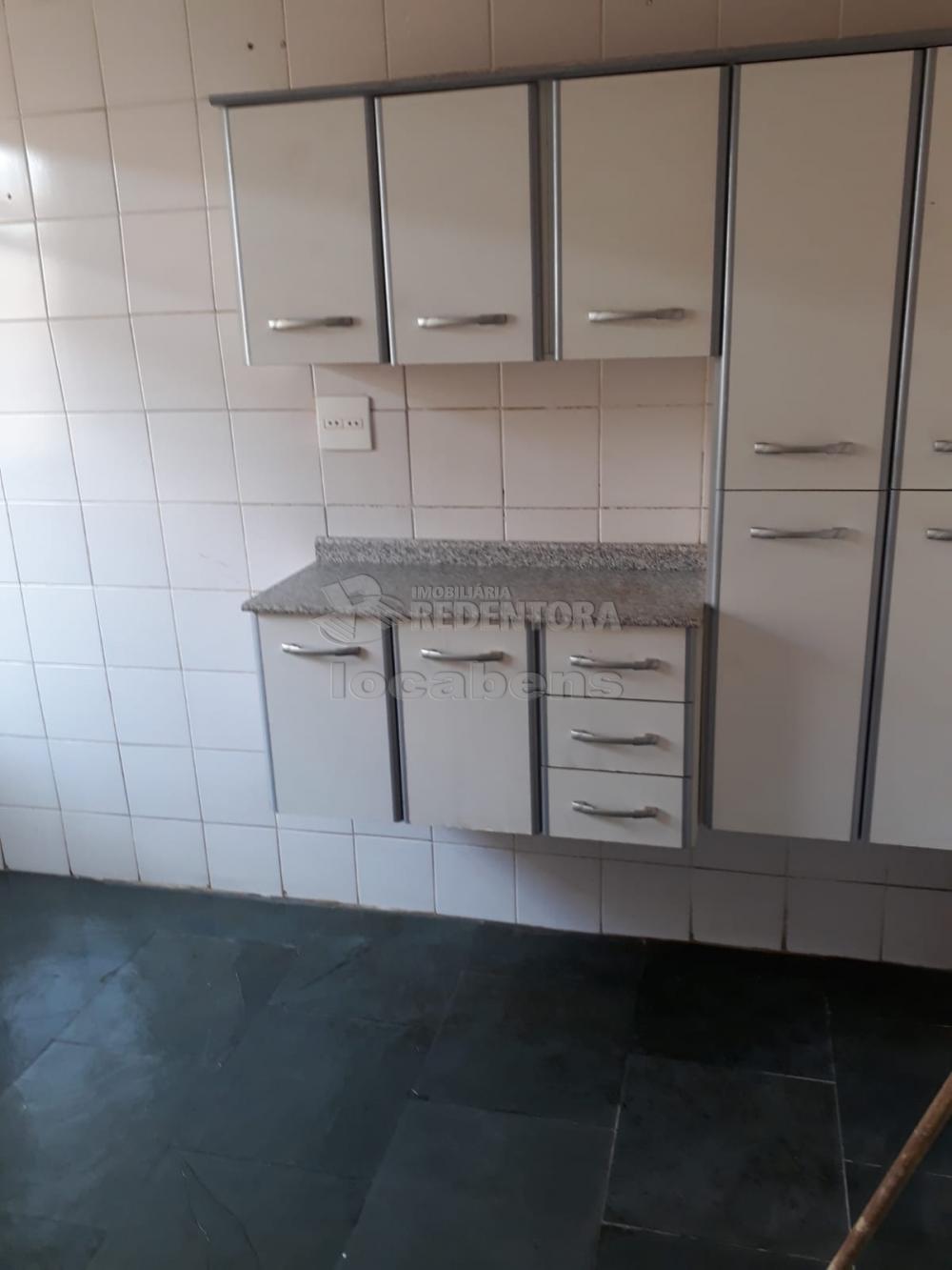 Alugar Apartamento / Padrão em São José do Rio Preto R$ 650,00 - Foto 10