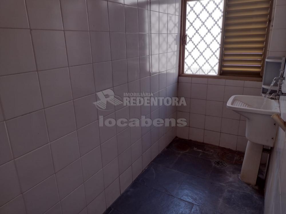 Alugar Apartamento / Padrão em São José do Rio Preto R$ 650,00 - Foto 13