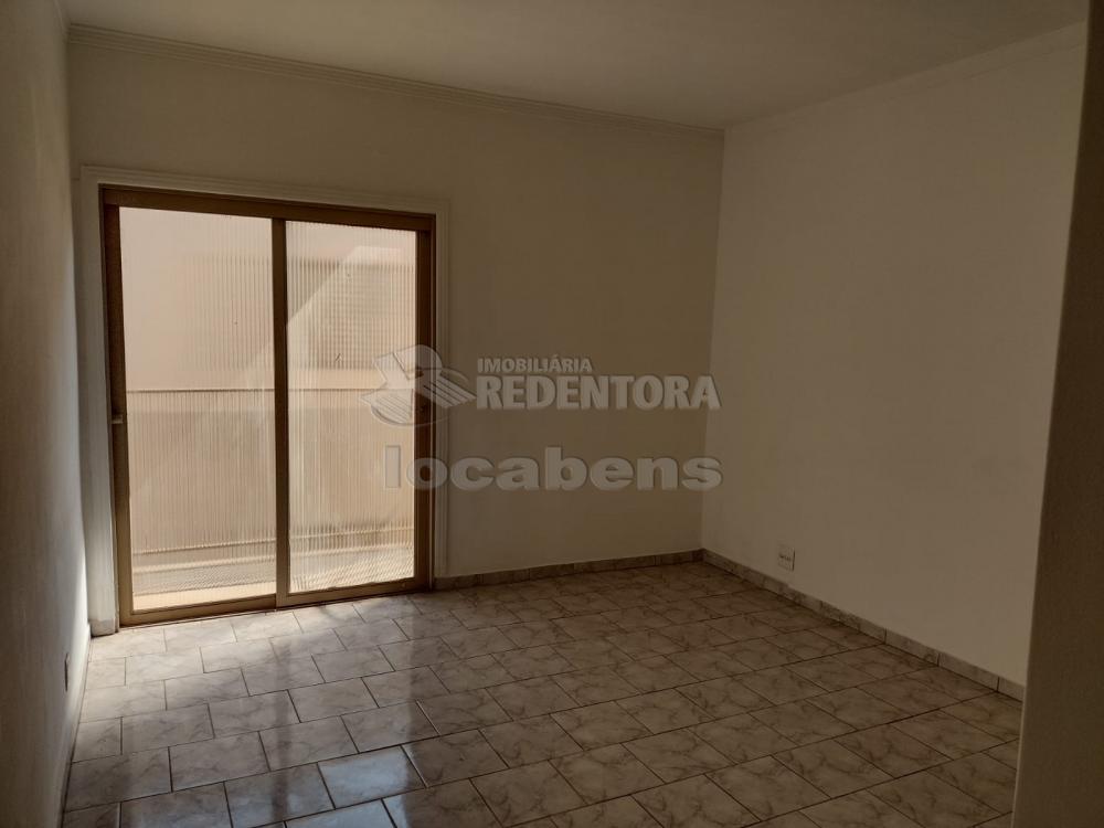 Alugar Apartamento / Padrão em São José do Rio Preto R$ 650,00 - Foto 1