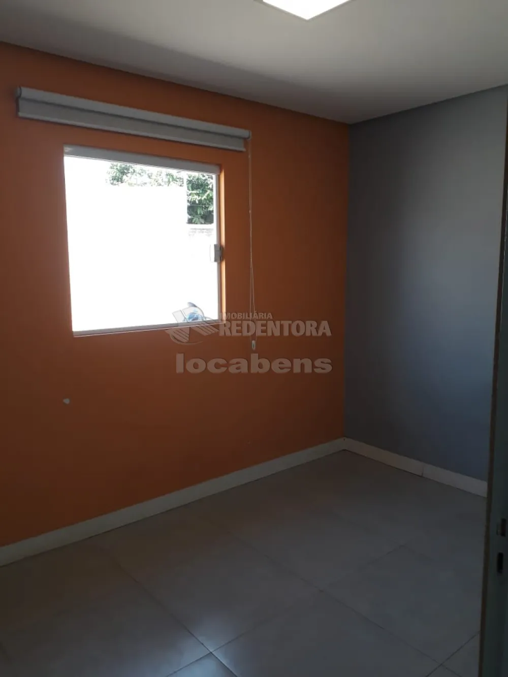 Alugar Casa / Padrão em São José do Rio Preto R$ 900,00 - Foto 4