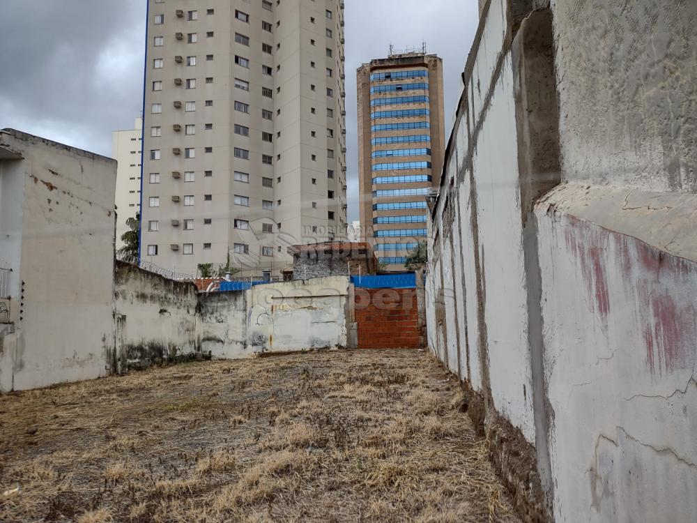 Comprar Terreno / Padrão em São José do Rio Preto R$ 300.000,00 - Foto 4