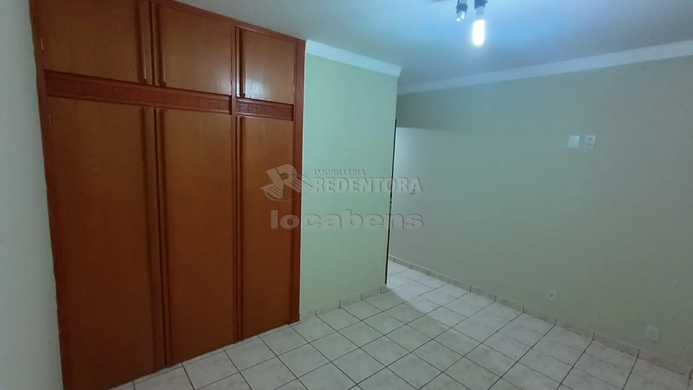 Alugar Apartamento / Padrão em São José do Rio Preto R$ 1.200,00 - Foto 11