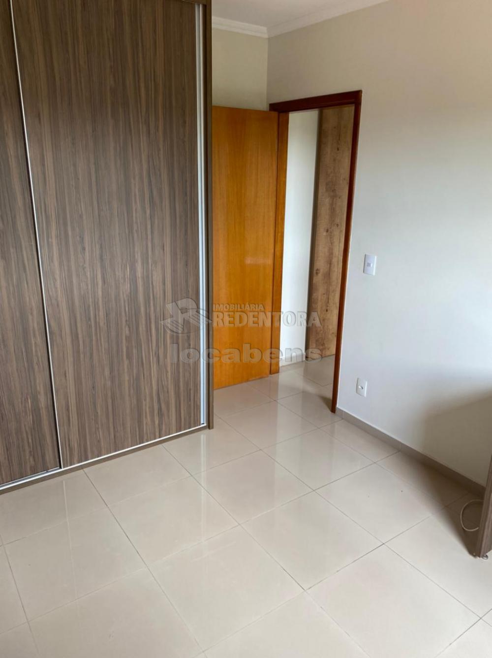 Comprar Apartamento / Padrão em São José do Rio Preto R$ 470.000,00 - Foto 7