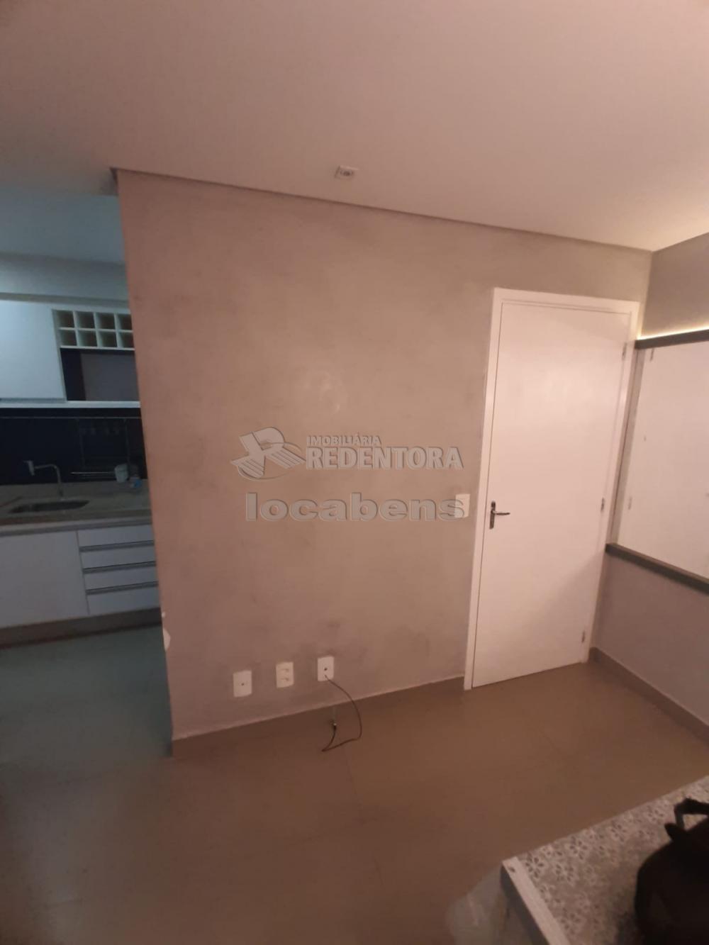 Comprar Apartamento / Padrão em São José do Rio Preto apenas R$ 210.000,00 - Foto 1