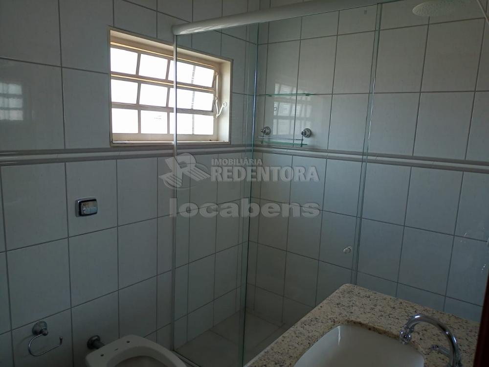 Alugar Casa / Padrão em São José do Rio Preto R$ 3.500,00 - Foto 6