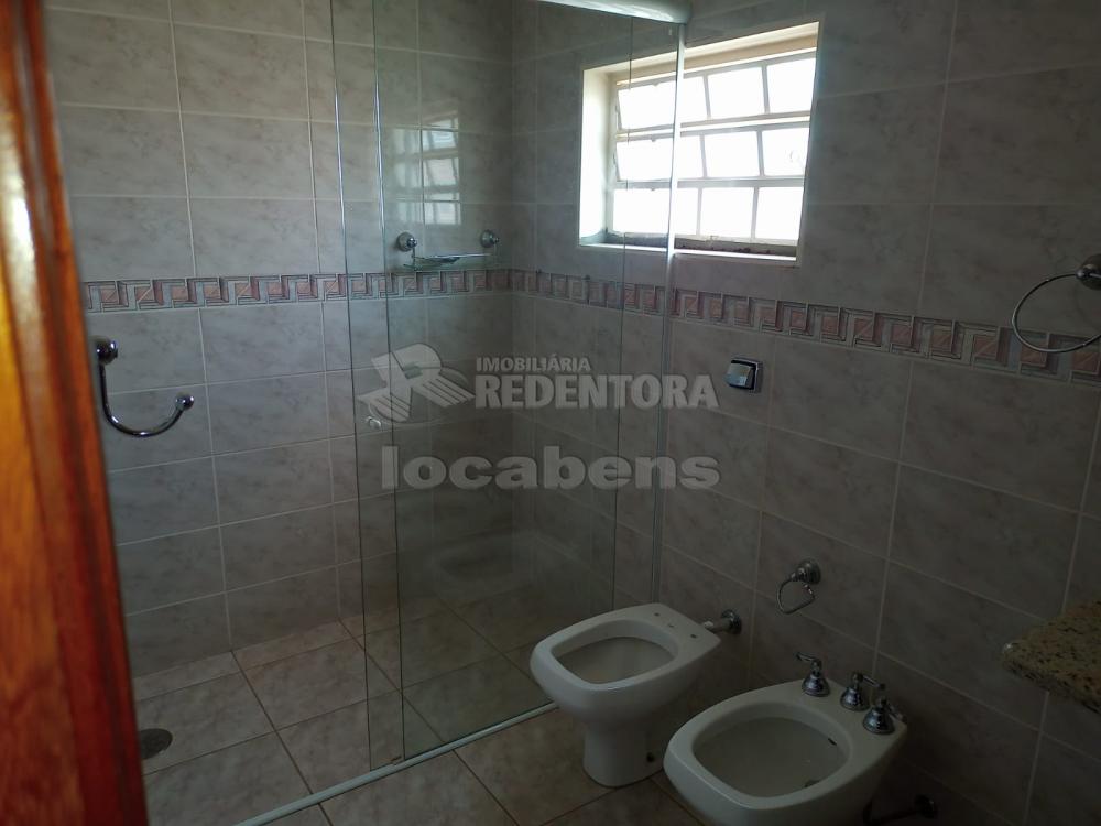 Alugar Casa / Padrão em São José do Rio Preto R$ 3.500,00 - Foto 11