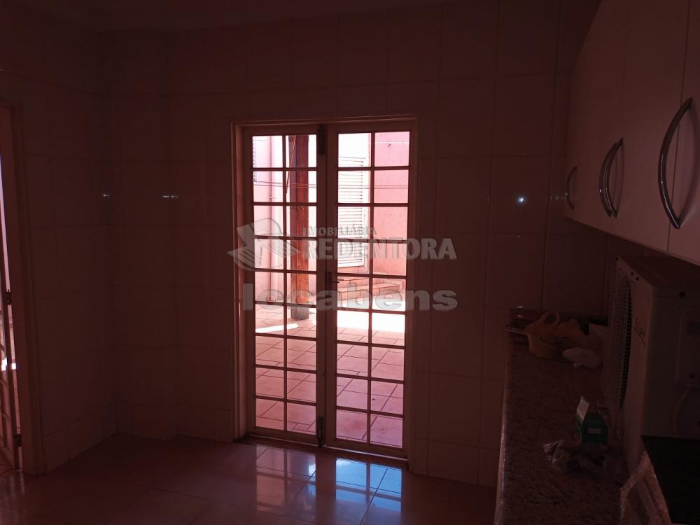 Alugar Casa / Padrão em São José do Rio Preto R$ 3.500,00 - Foto 17