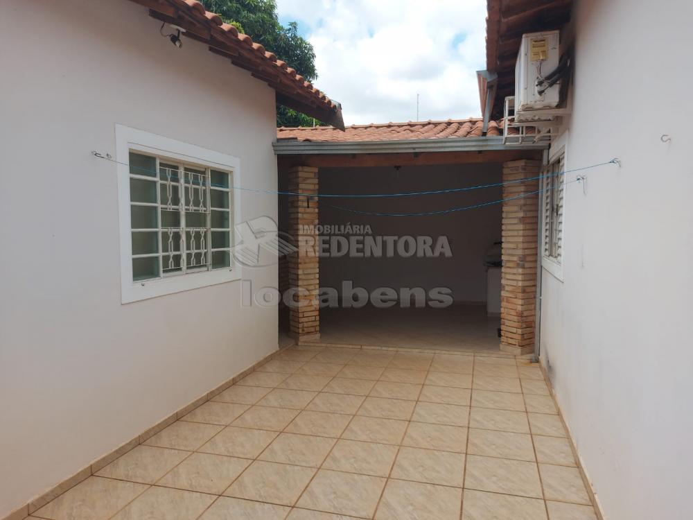 Alugar Casa / Padrão em São José do Rio Preto R$ 1.700,00 - Foto 15