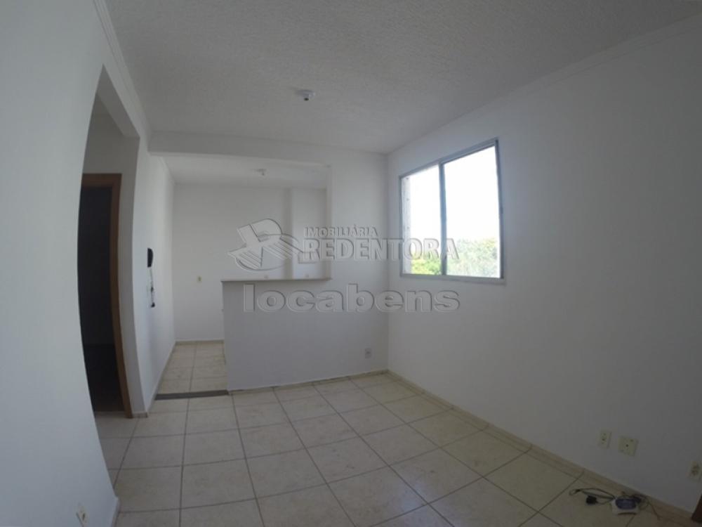 Comprar Apartamento / Padrão em São José do Rio Preto R$ 120.000,00 - Foto 3