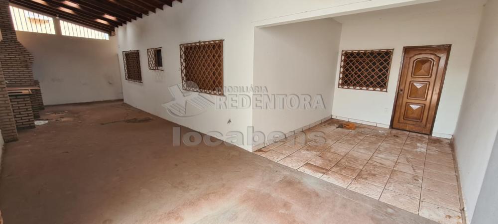 Comprar Casa / Padrão em São José do Rio Preto R$ 175.000,00 - Foto 1