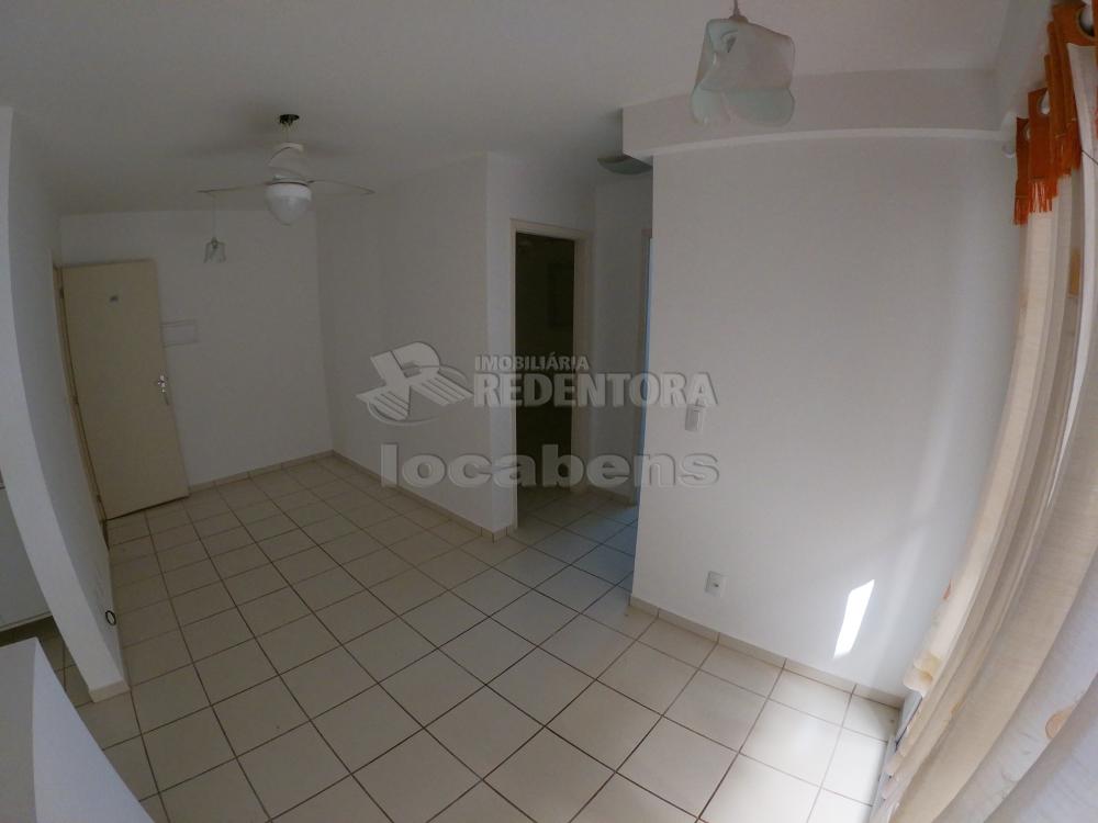 Alugar Apartamento / Padrão em São José do Rio Preto R$ 900,00 - Foto 3