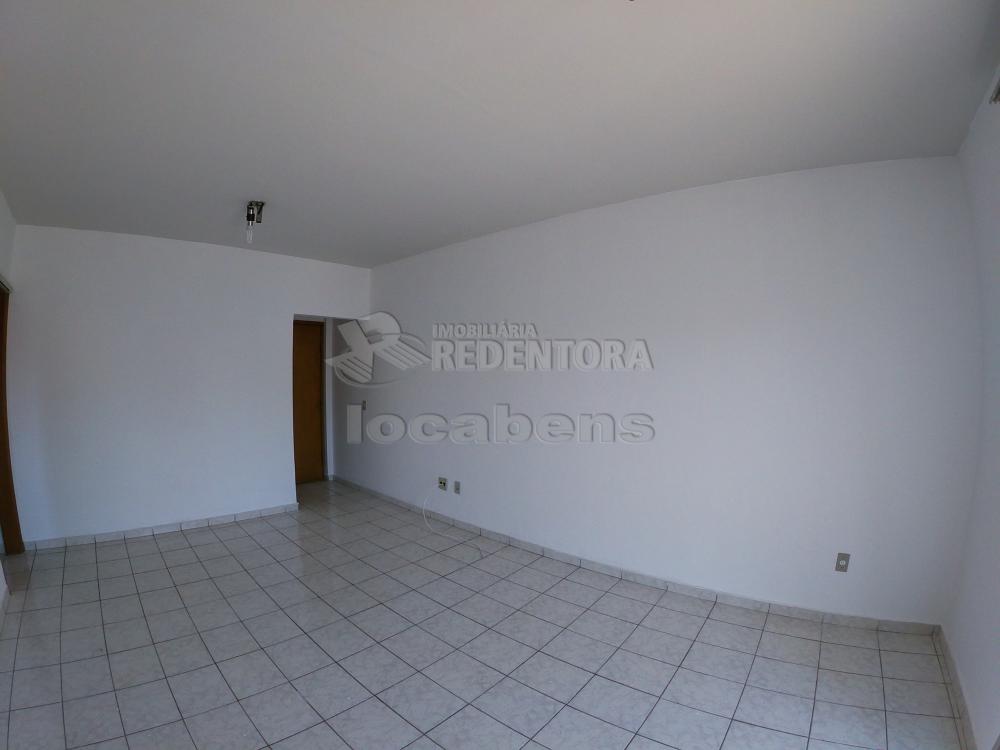 Alugar Apartamento / Padrão em São José do Rio Preto R$ 950,00 - Foto 4