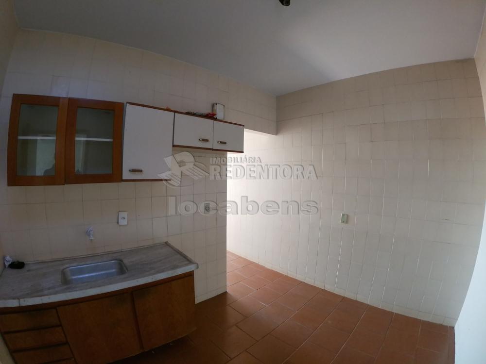 Alugar Apartamento / Padrão em São José do Rio Preto R$ 950,00 - Foto 16